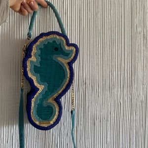 Iraca seahorse bag, handmade in Colombia